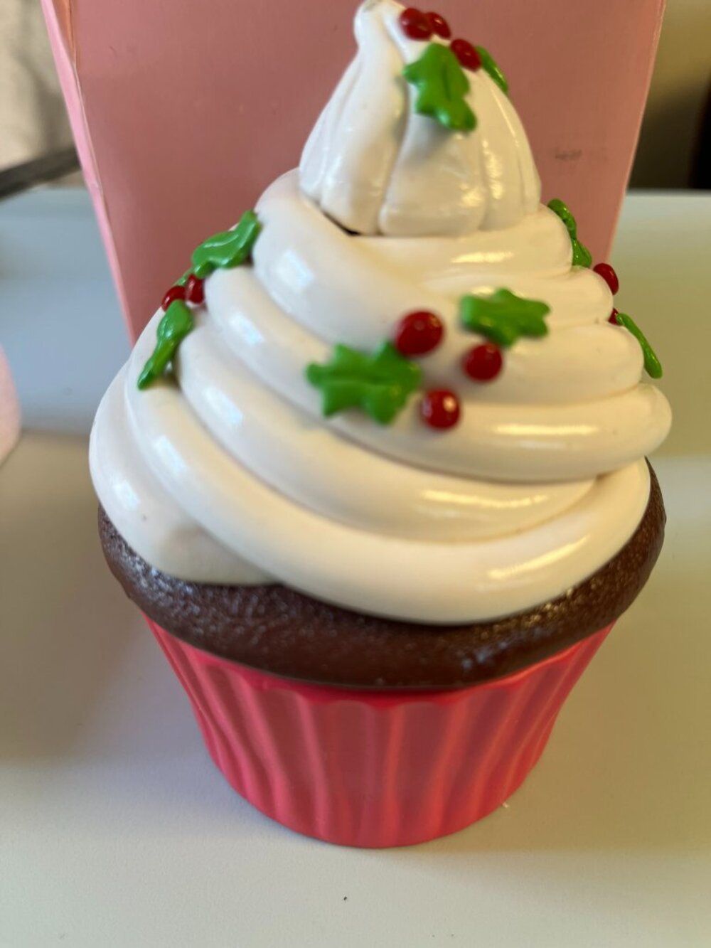 GANZ Christmas Cupcake Trinket Box, NIB, So cute!  4.5 inches